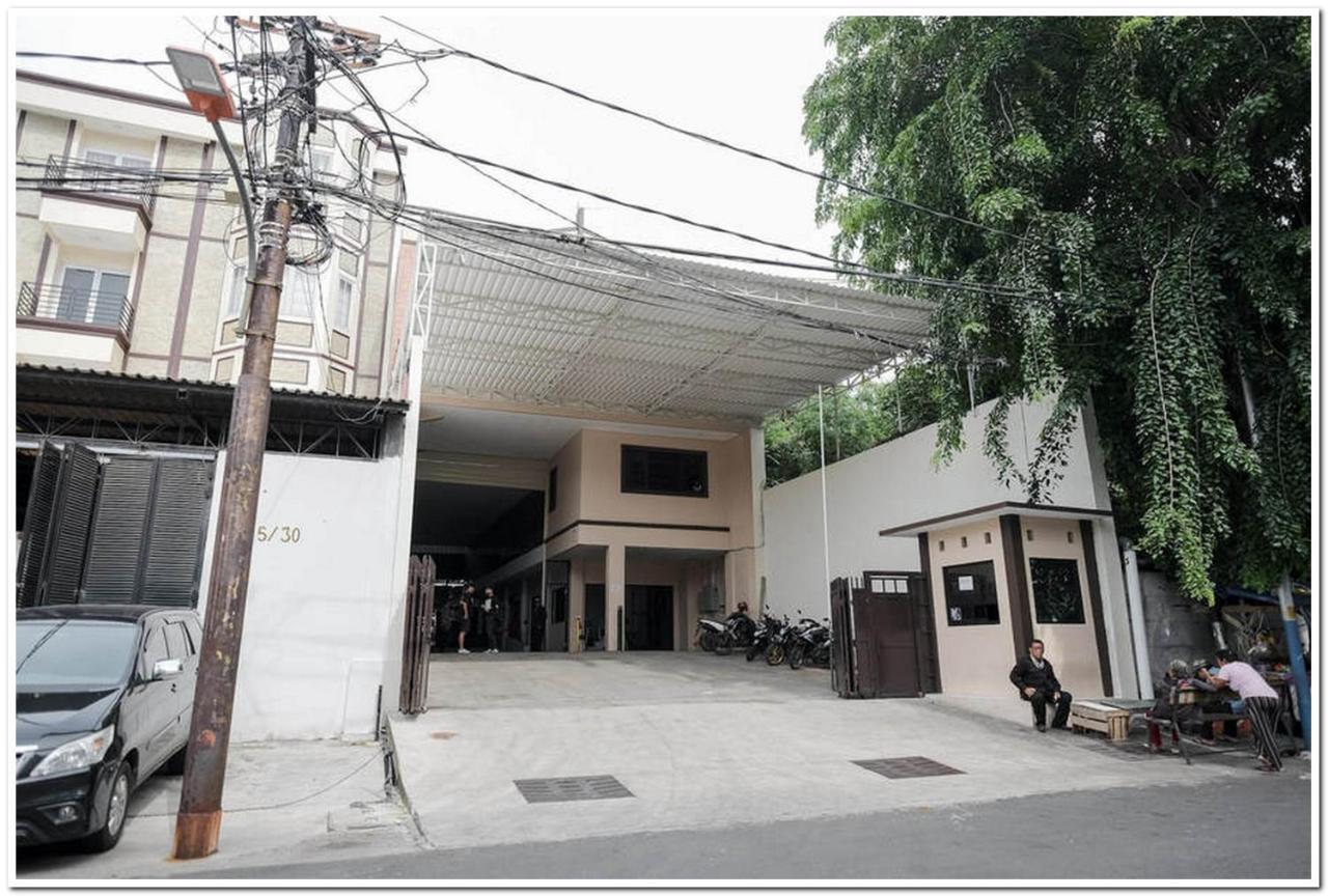 Reddoorz Near Kota Tua 2 Hotel Jakarta Exterior photo